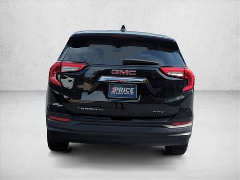Used 2024 GMC Terrain SLE image 6