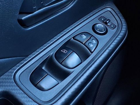 Used 2020 Nissan Versa S image 22