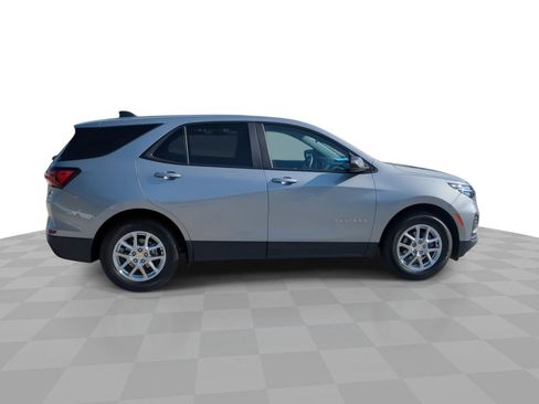 Certified 2024 Chevrolet Equinox LS w/ LPO, Cargo Package FWD image 9