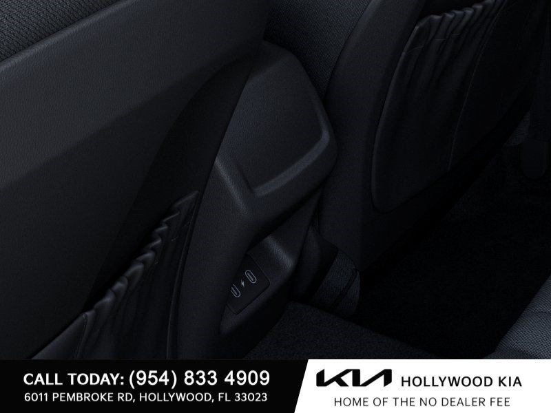 New 2027 Kia K5 LXS FWD image 26