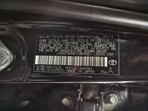 Used 2014 Toyota Prius C One FWD image 24
