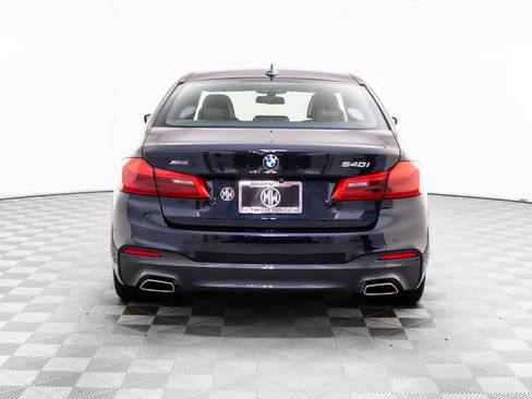 Used 2018 BMW 540i xDrive image 4