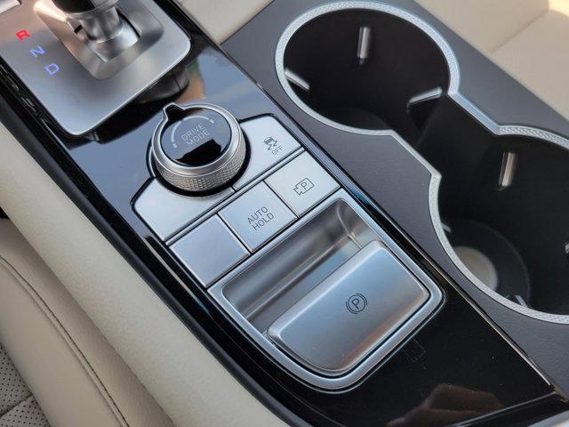 Used 2026 Genesis G70 2.5T RWD image 18