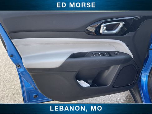 Used 2025 Jeep Compass Limited AWD/4WD image 22