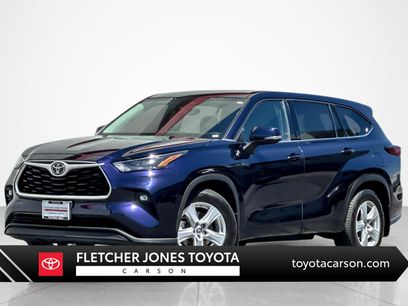 Used 2022 Toyota Highlander LE