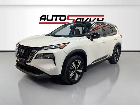 Used 2023 Nissan Rogue Platinum w/ Platinum Premium Package image 3