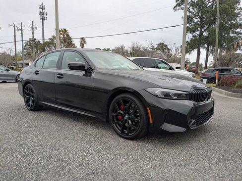 Used 2025 BMW 330i Sedan w/ M Sport Package image 3