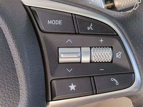 Certified 2025 Genesis G70 2.5T image 25