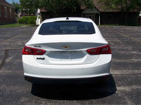 Used 2021 Chevrolet Malibu LS image 4
