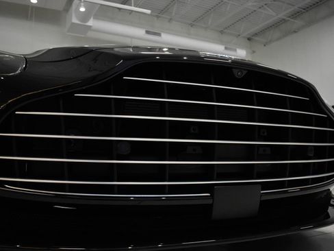 Used 2024 Aston Martin DB12 Coupe RWD image 14