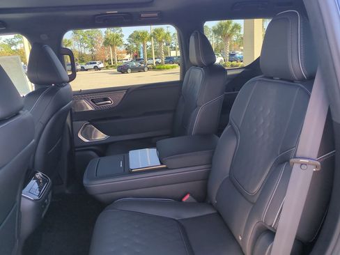 New 2026 INFINITI QX80 Autograph image 15