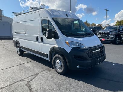 New 2025 RAM ProMaster 2500 w/ Convenience Group