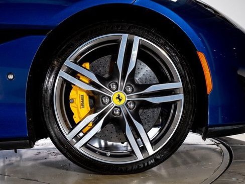 Used 2019 Ferrari Portofino image 20