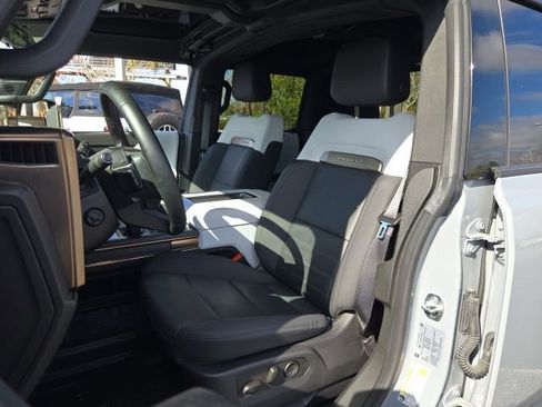 Used 2024 GMC Hummer EV 3X image 15