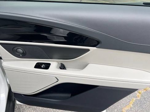New 2026 Lincoln Nautilus Premier w/ Equipment Group 102A AWD/4WD image 17