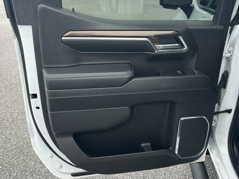 Certified 2024 Chevrolet Silverado 1500 LT Trail Boss w/ Convenience Package II image 31