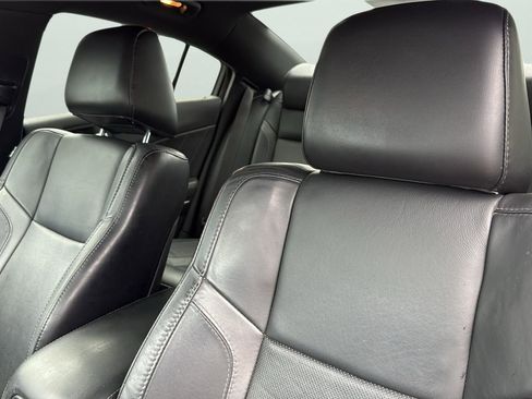 Used 2015 Dodge Charger SXT w/ Plus Group image 9