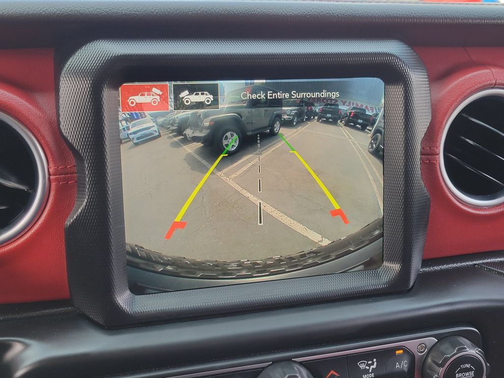 Used 2023 Jeep Wrangler Unlimited Rubicon 4xe AWD/4WD image 10