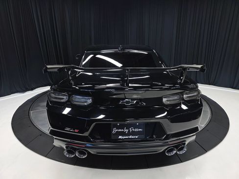 Used 2021 Chevrolet Camaro ZL1 RWD image 14