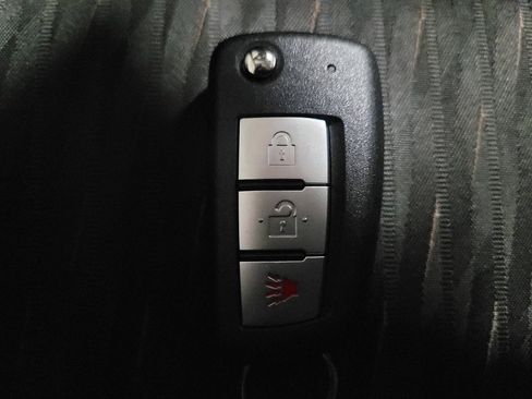 Used 2018 Nissan Rogue S image 32