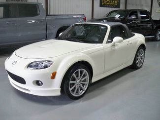 Used 2008 MAZDA MX-5 Miata Touring w/ Appearance Pkg image 1
