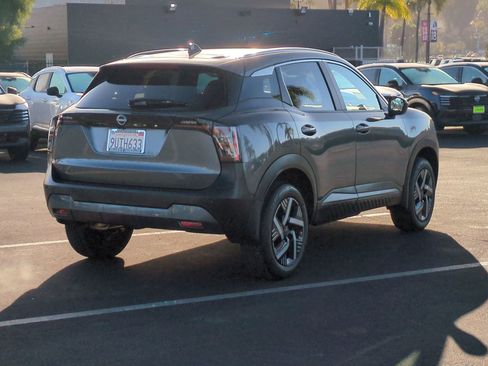 Certified 2026 Nissan Kicks SV image 8