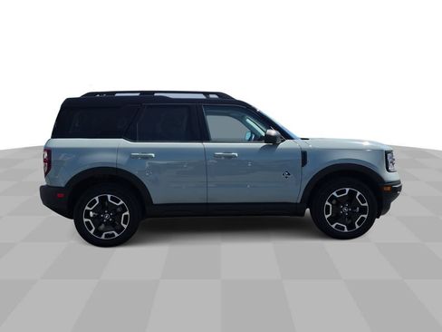 Used 2022 Ford Bronco Sport Outer Banks w/ Tech Package AWD/4WD image 9