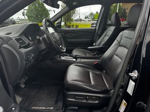 Used 2022 Honda Ridgeline Black Edition image 17
