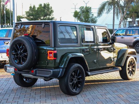 Used 2022 Jeep Wrangler Unlimited Sahara image 7