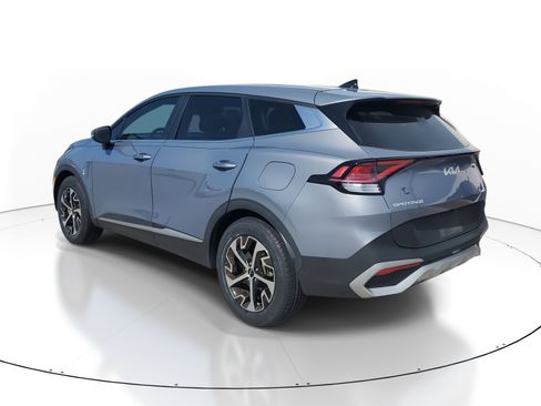 Used 2024 Kia Sportage EX image 5