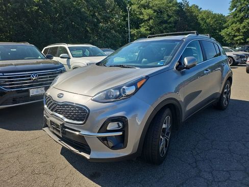 Used 2020 Kia Sportage EX FWD image 2