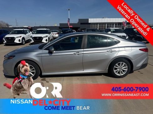Used 2025 Toyota Camry LE FWD image 2