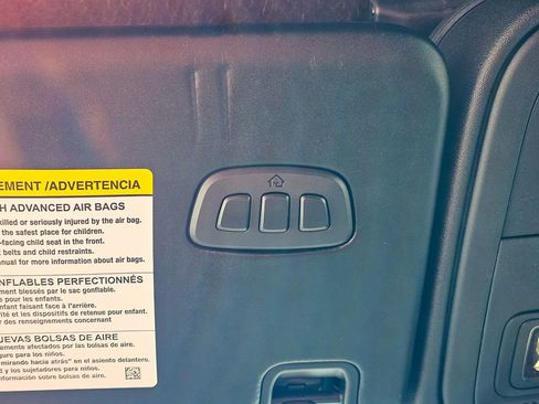 Used 2024 Ford Bronco Wildtrak image 28