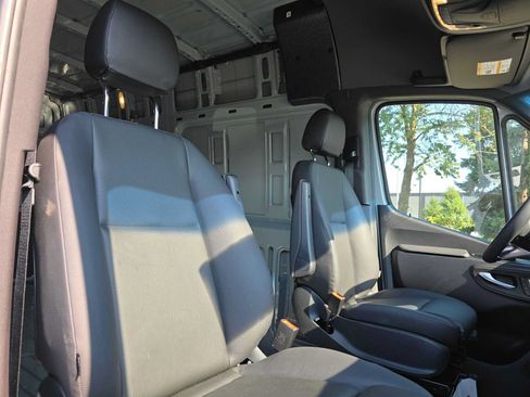Used 2026 Mercedes-Benz Sprinter 2500 image 12