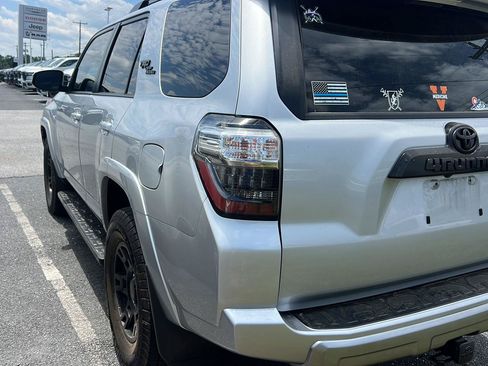 Used 2021 Toyota 4Runner TRD Off-Road Premium w/ Moonroof Package AWD/4WD image 2