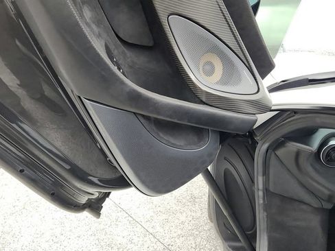 Used 2019 McLaren 600LT RWD image 35