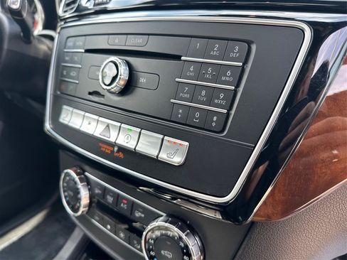 Used 2017 Mercedes-Benz GLS 450 4MATIC image 41
