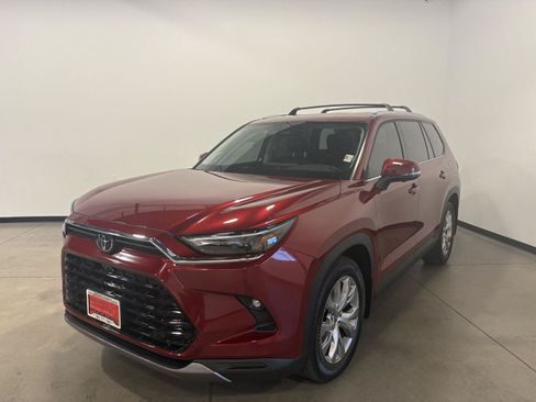 Used 2026 Toyota Grand Highlander AWD image 7