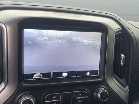 Used 2020 Chevrolet Silverado 1500 LT Trail Boss image 27