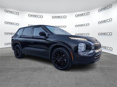 Used 2022 Mitsubishi Outlander SE