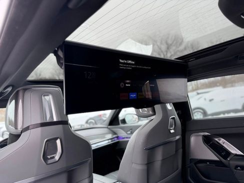 Certified 2023 BMW 760i xDrive w/ Executive Package image 24