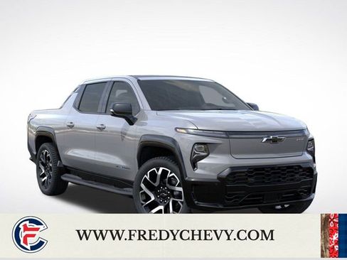 New 2025 Chevrolet Silverado EV RST image 7