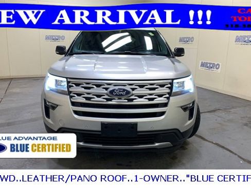 Used 2018 Ford Explorer XLT w/ Equipment Group 202A image 9