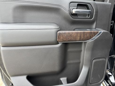 Used 2019 GMC Sierra 1500 Denali w/ Technology Package image 32