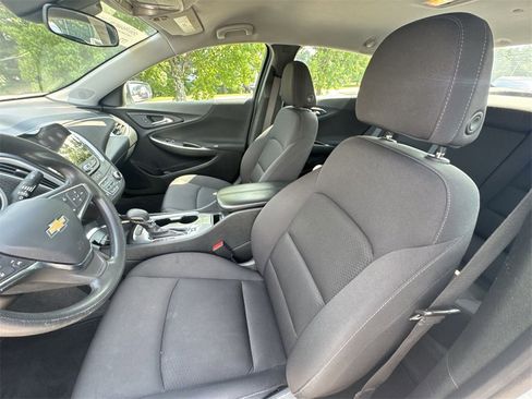 Used 2023 Chevrolet Malibu LT image 11