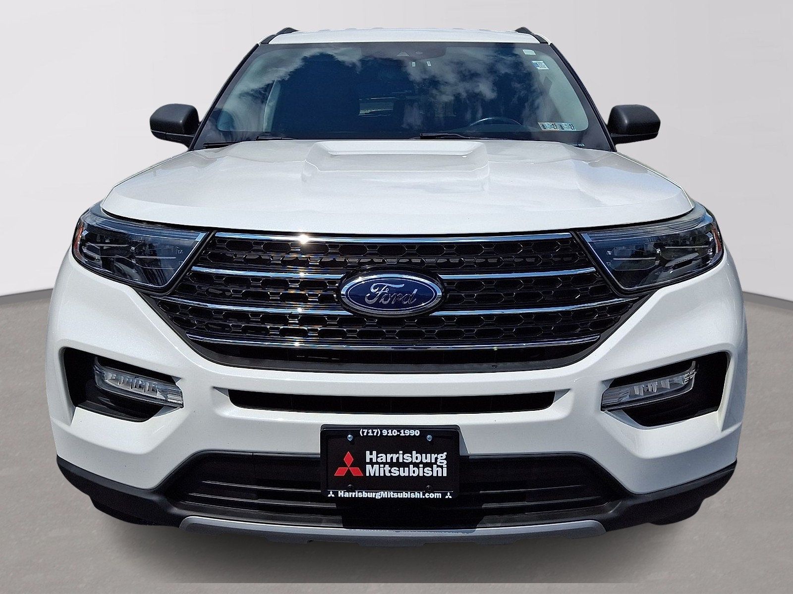 Used 2020 Ford Explorer XLT w/ Equipment Group 202A AWD/4WD image 2