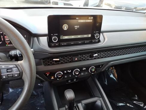 Used 2023 Honda Accord EX image 8