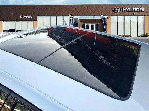 Used 2023 Chrysler 300 S image 6