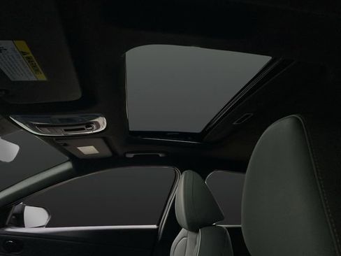 New 2025 Hyundai Elantra Limited image 7