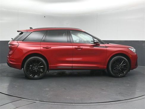 Certified 2023 Lincoln Corsair Reserve w/ Equipment Group 201A image 8